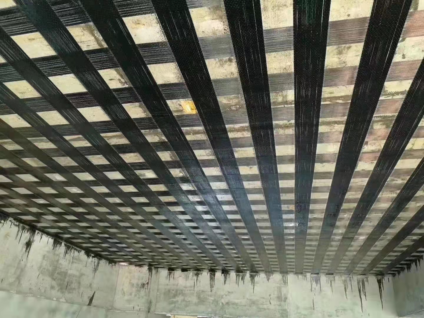 扬州楼板碳纤维布加固